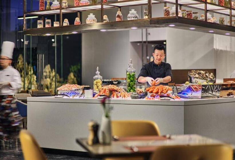 Hotel Crowne Plaza Wuhan Development Zone, An Ihg