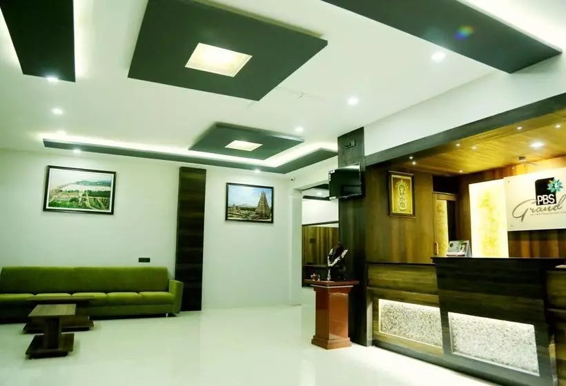 Hotelli Pbs Grand By Amoghraj