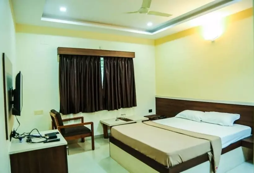 Hotelli Pbs Grand By Amoghraj
