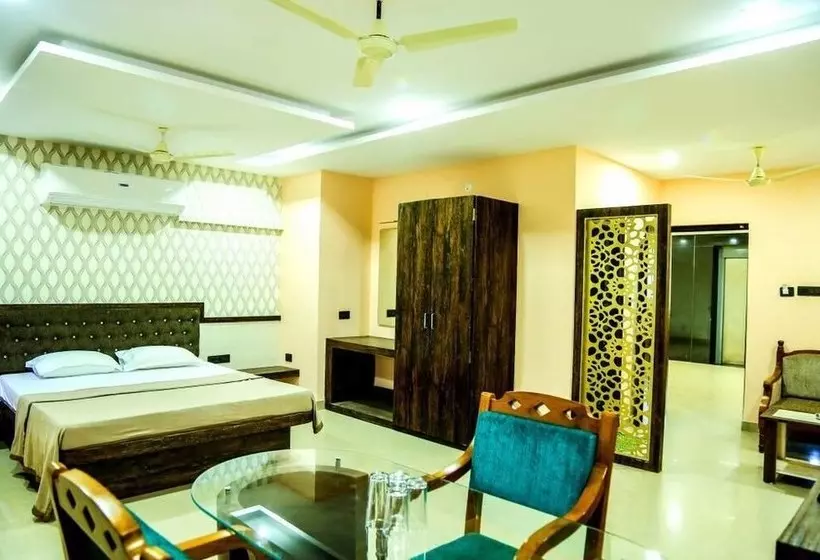 Hotelli Pbs Grand By Amoghraj