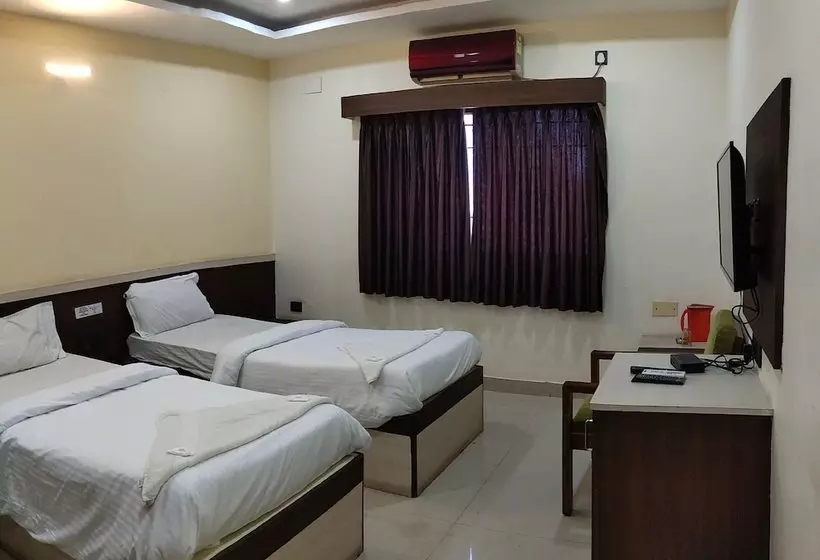Hotelli Pbs Grand By Amoghraj