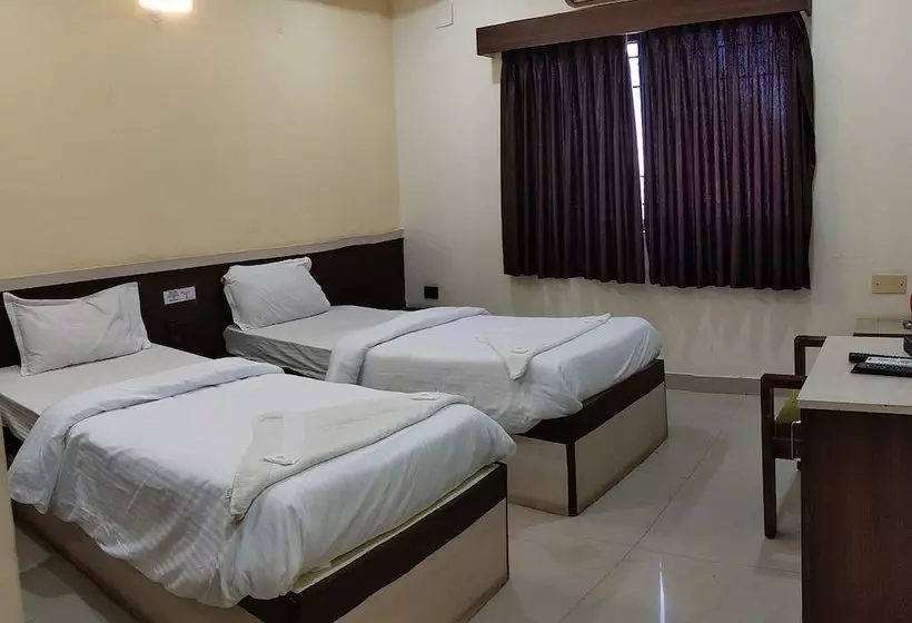 Hotelli Pbs Grand By Amoghraj