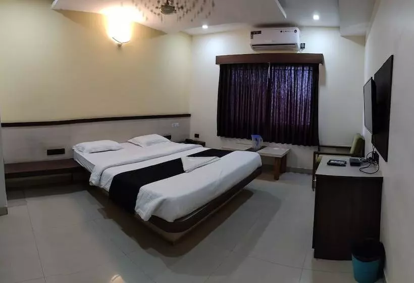 Hotelli Pbs Grand By Amoghraj