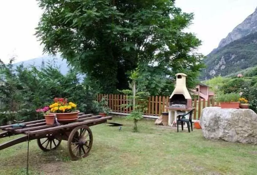 هتل روستایی Agritur Girardelli