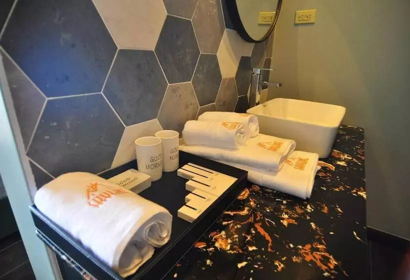 هتل Saipan Skyline Designers