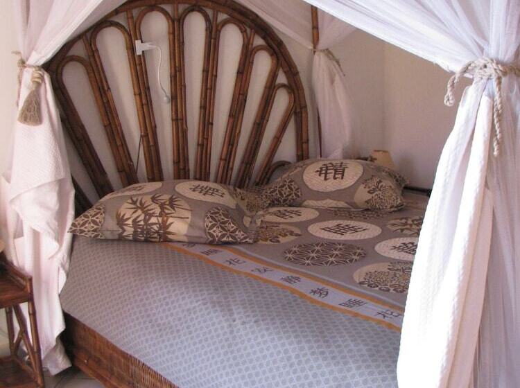 پانسیون Avamada Lodge