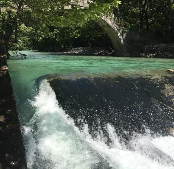 Pensão Shamrock Elati Retreats