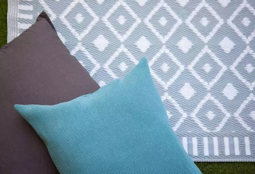 Renovated Apart With Private Courtyard, By Timecooler