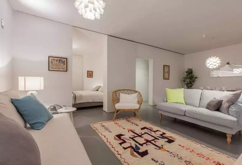 Renovated Apart With Private Courtyard, By Timecooler