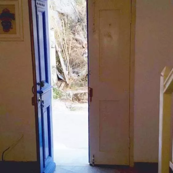 Traditional Sea View House In Nisyros