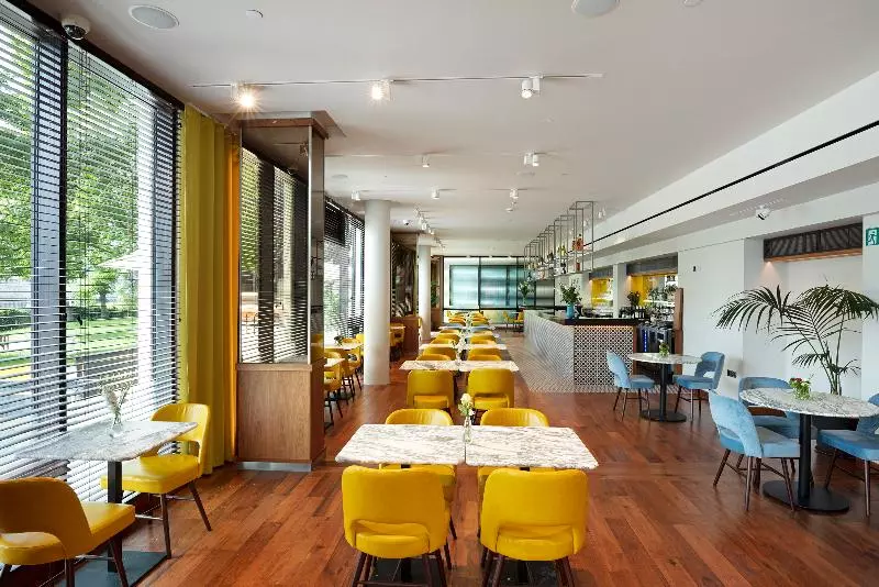 ホテル Tower Suites By Blue Orchid