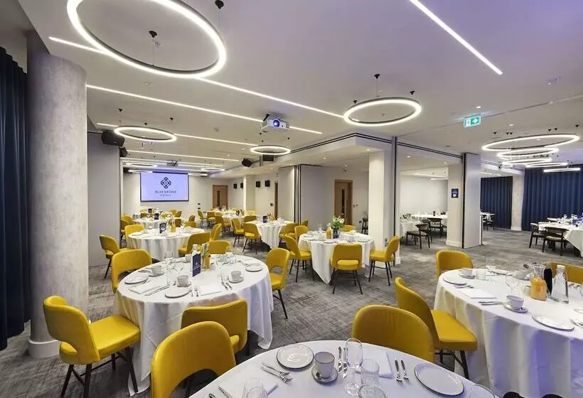 ホテル Tower Suites By Blue Orchid