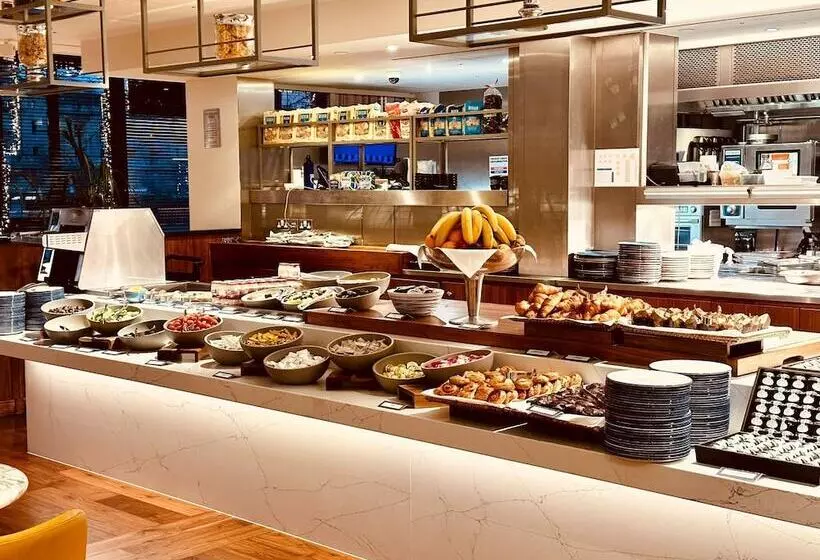 ホテル Tower Suites By Blue Orchid