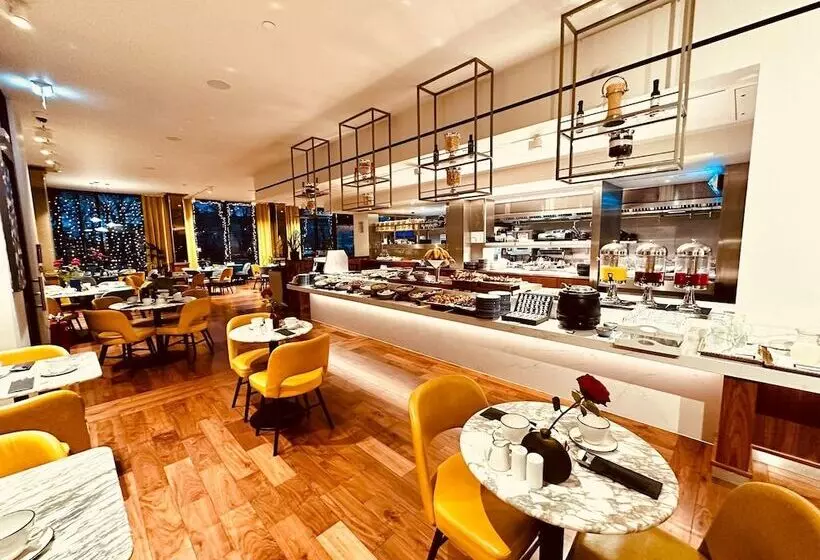 ホテル Tower Suites By Blue Orchid