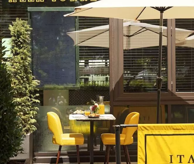 ホテル Tower Suites By Blue Orchid