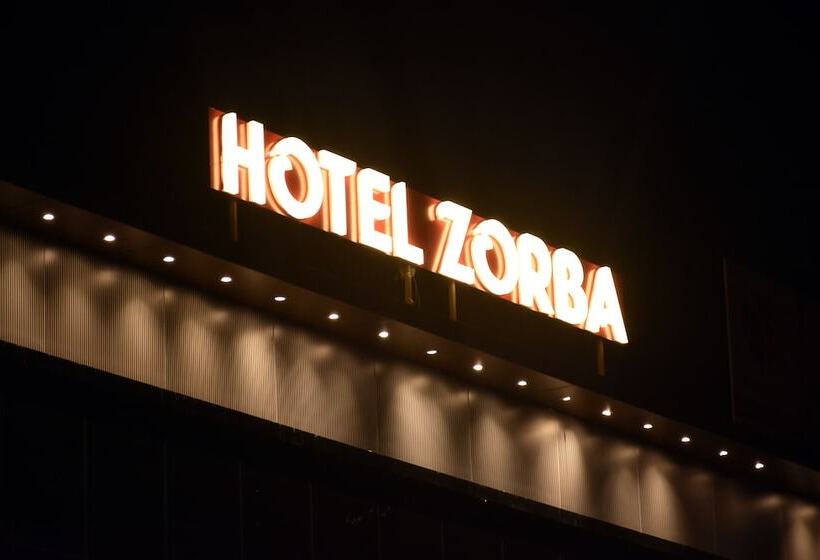 בית מלון כפרי Zorba