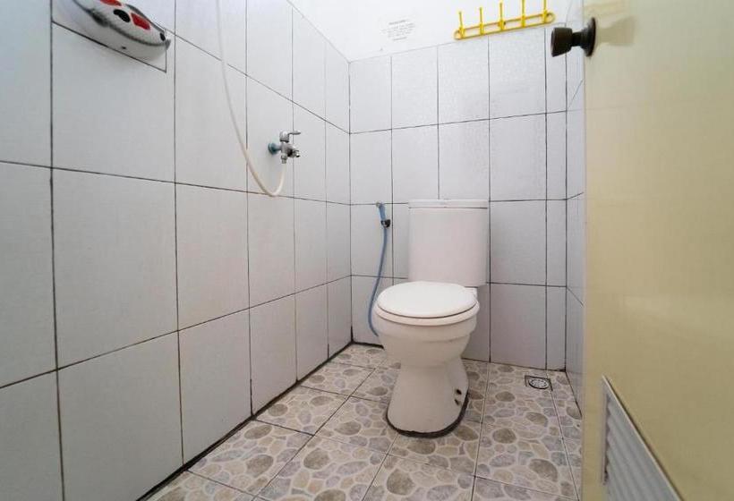 ペンション Koolkost Syariah @ Mt Haryono Street Balikpapan