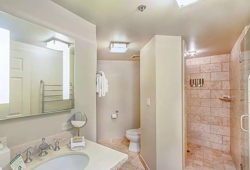 בית מלון כפרי Columbia