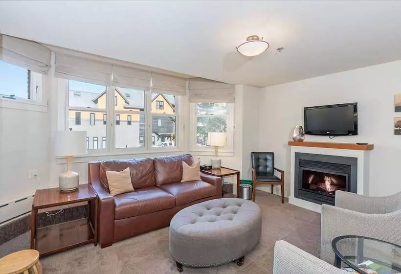 בית מלון כפרי Columbia