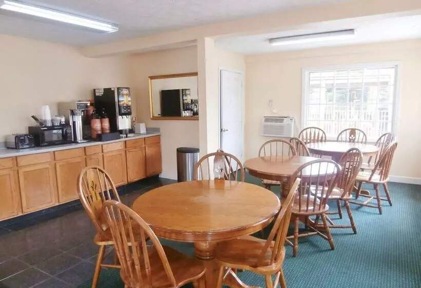 Отель Country Hearth Inn & Suites Cartersville