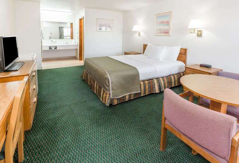 호텔 Howard Johnson By Wyndham Roseburg