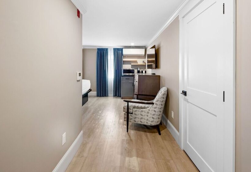 酒店 Pelham On Main