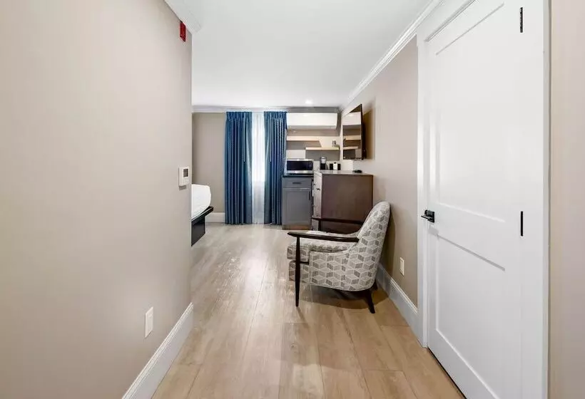 酒店 Pelham On Main