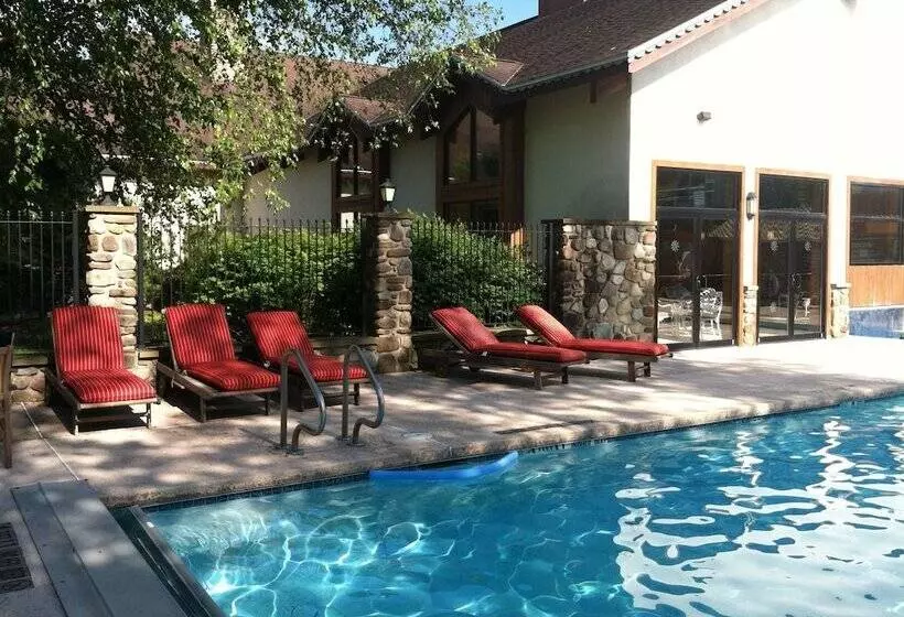 ホテル The Inn At Holiday Valley