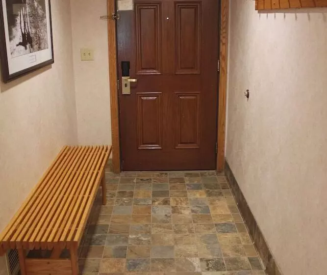 ホテル The Inn At Holiday Valley