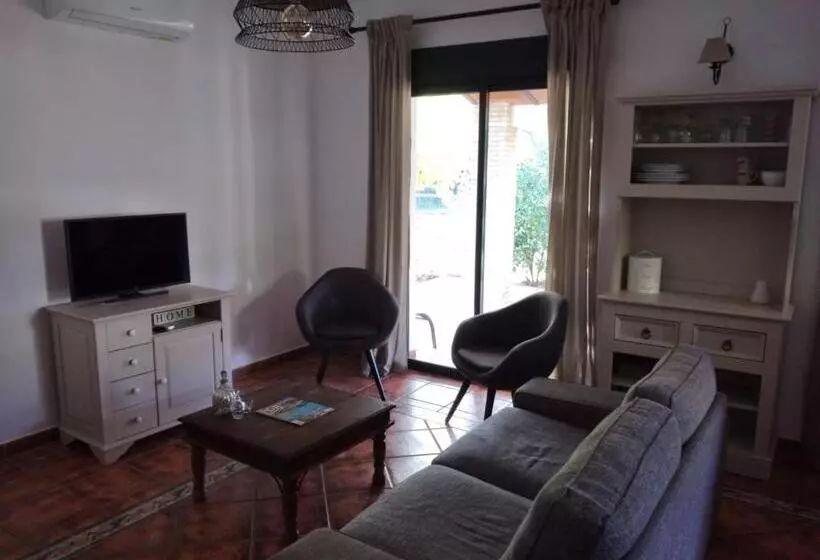 Hotelli Cortijo Los Conquistadores