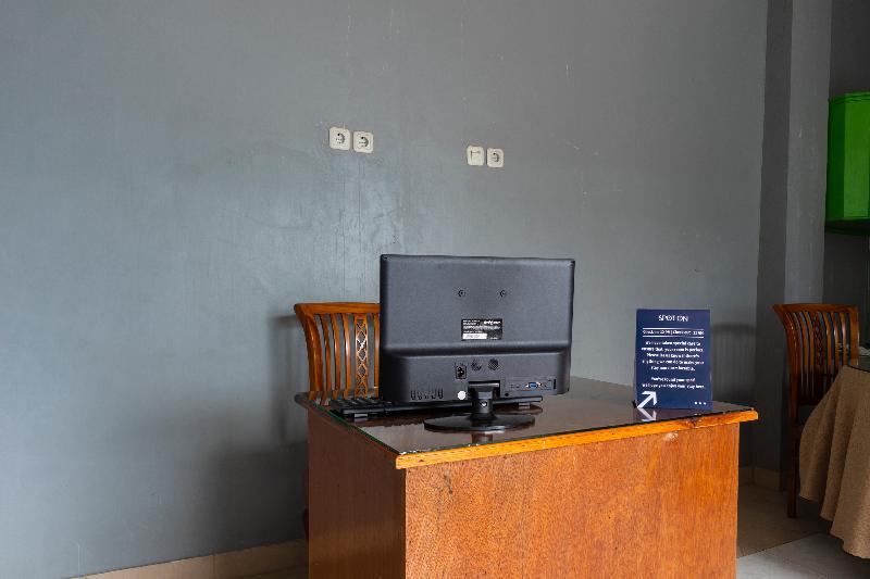 ホテル Spot On 2063 Bethania Residence