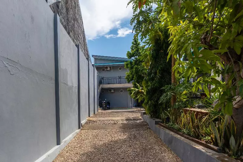 ホテル Spot On 2063 Bethania Residence