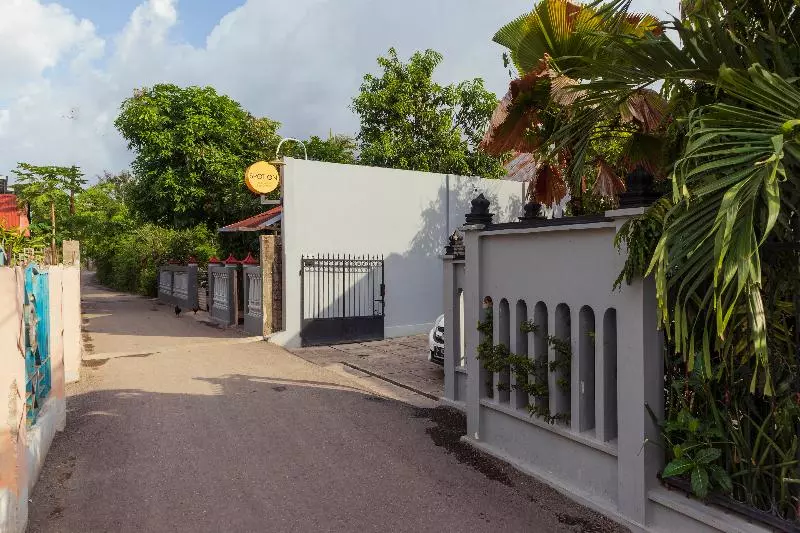 ホテル Spot On 2063 Bethania Residence