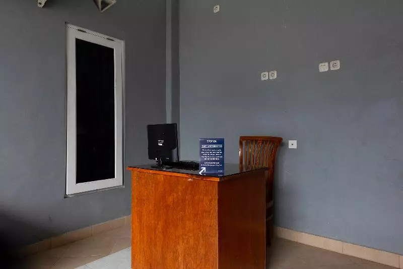 ホテル Spot On 2063 Bethania Residence