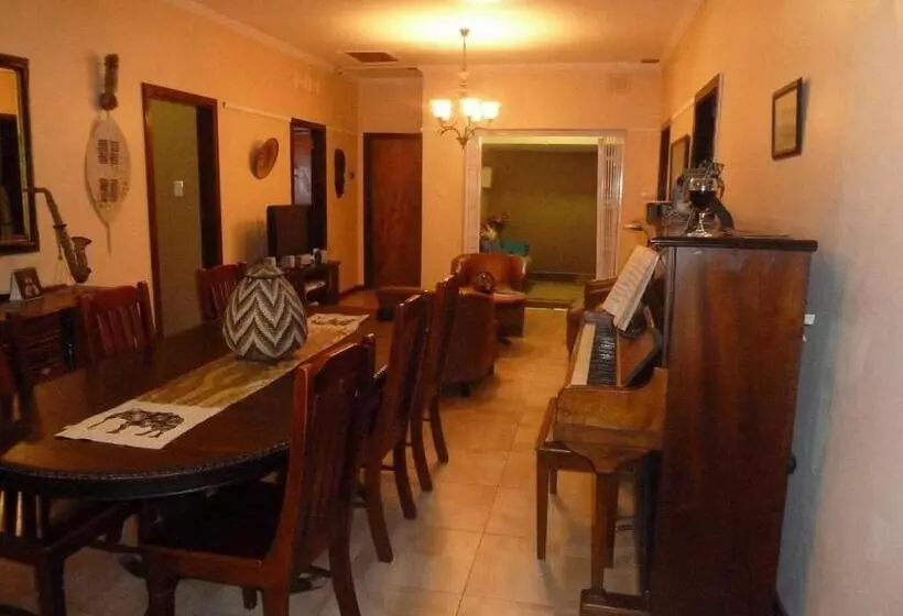 پانسیون Amaciko Guesthouse Glenmore