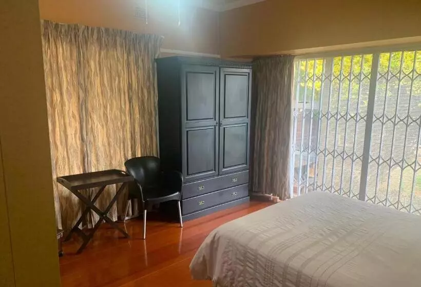 پانسیون Amaciko Guesthouse Glenmore