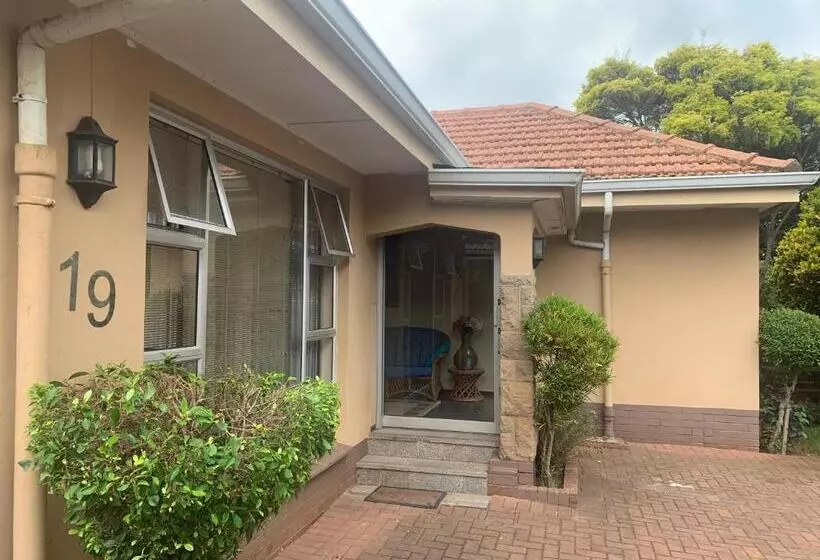 پانسیون Amaciko Guesthouse Glenmore