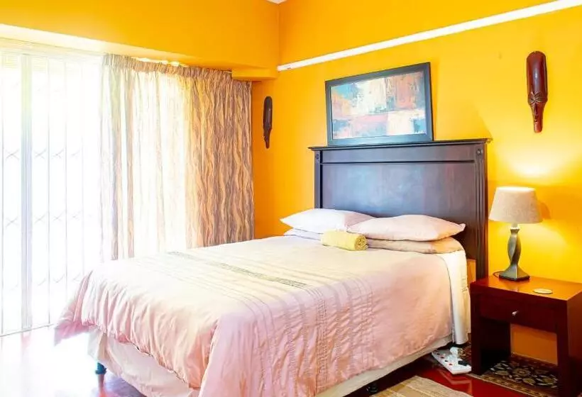 پانسیون Amaciko Guesthouse Glenmore