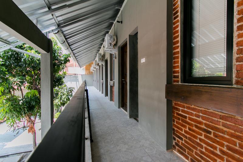 בית מלון כפרי Capital O 1898 Louise Place