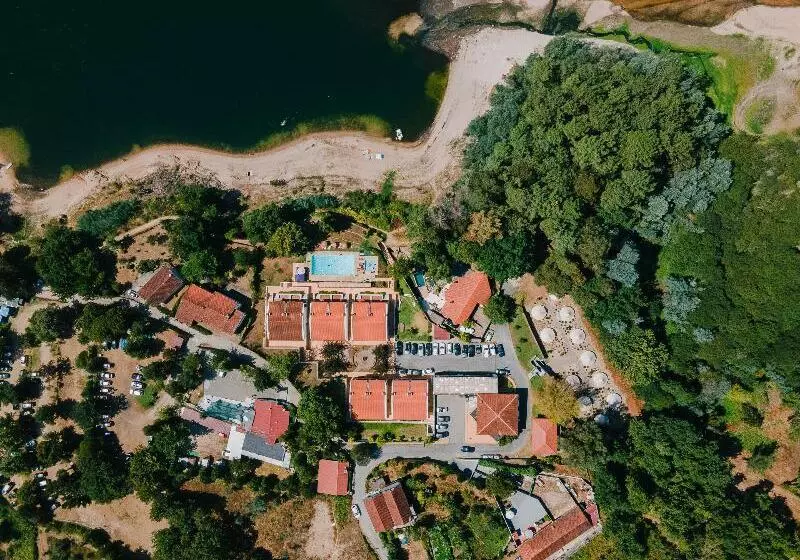 ホテル Selina Geres