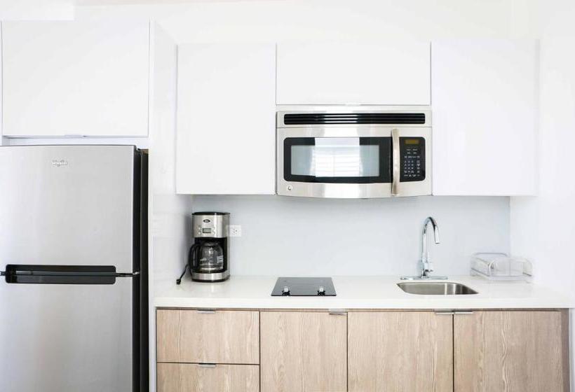 پانسیون Avila Guesthouse