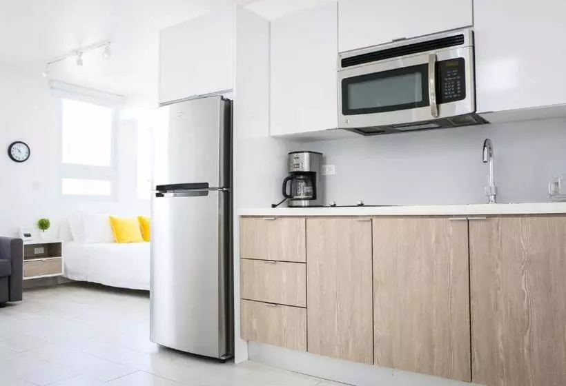 پانسیون Avila Guesthouse