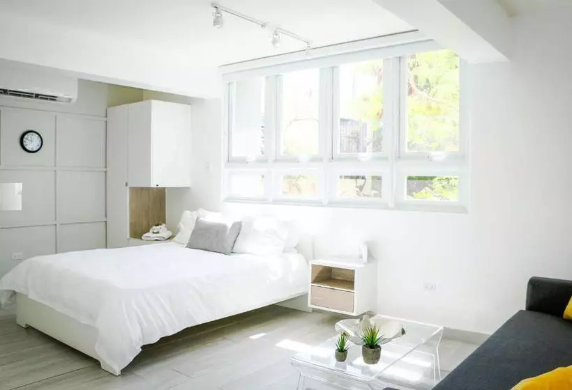 پانسیون Avila Guesthouse