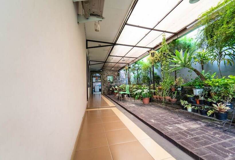 بنسيون Koolkost Near Btc Fashion Mall 2