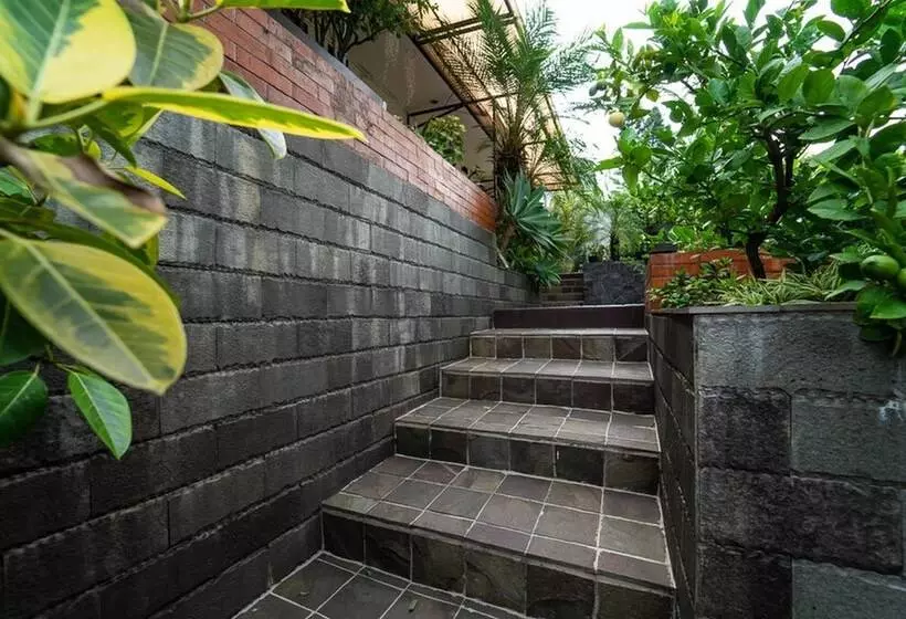 ペンション Koolkost Near Btc Fashion Mall 2