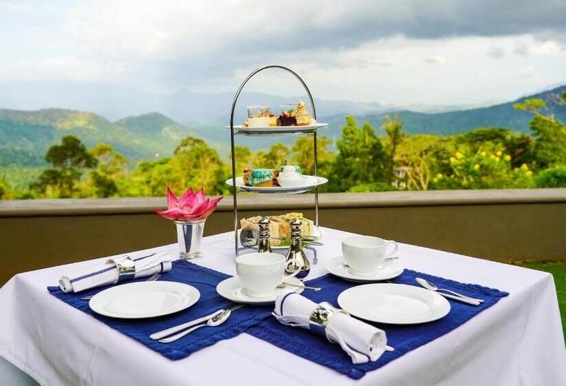 هتل W15 Hanthana Estate Kandy