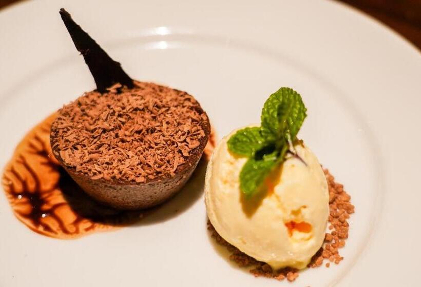 هتل W15 Hanthana Estate Kandy