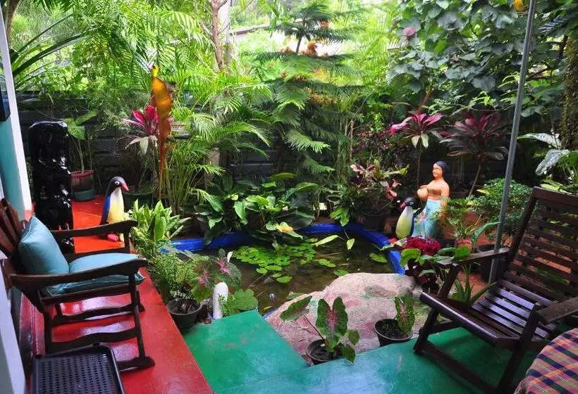 Another World Hostel Sigiriya