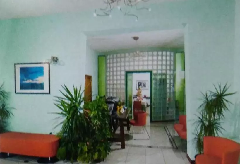 Hotelli Albergo Metauro