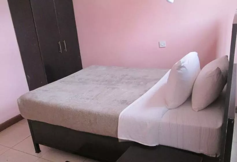 هتل Bluegum Avenue Lodge